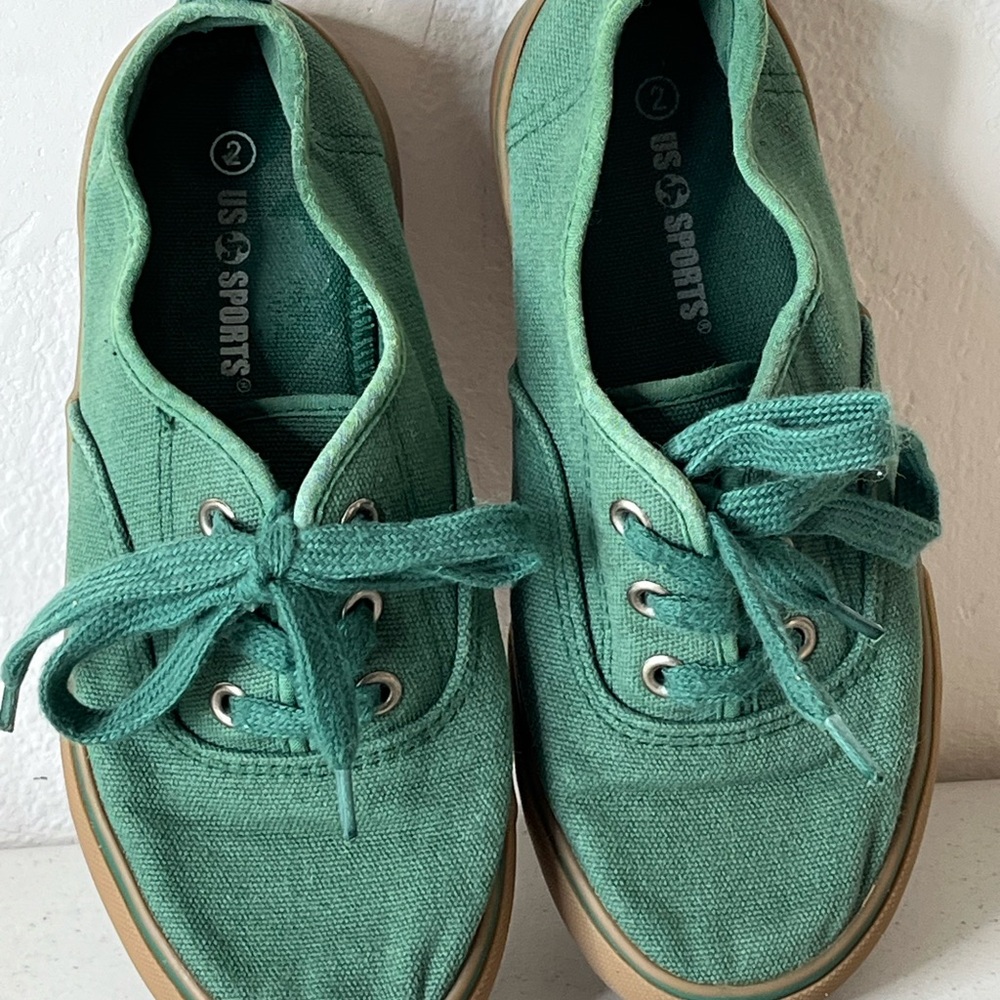 Green Canvas Lace-Up Sneakers